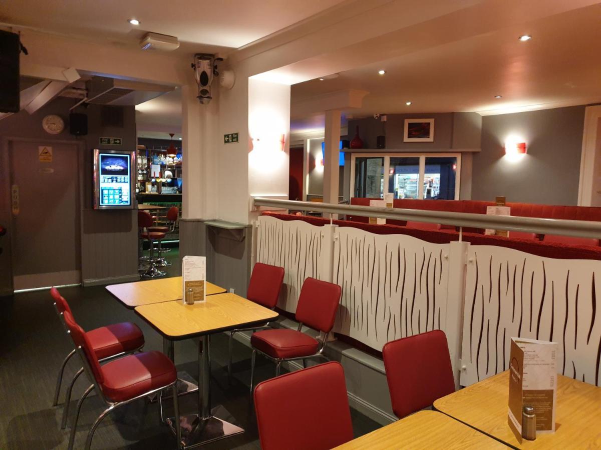 Commercial Hotel Alness Kültér fotó