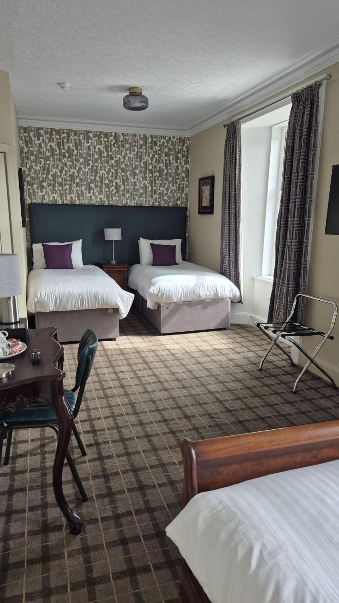 Commercial Hotel Alness Kültér fotó